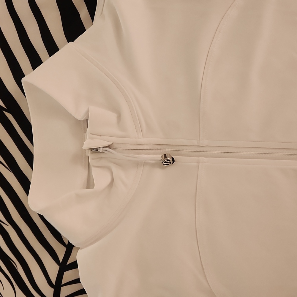 Lululemon Lightweight Running Jacket - Picture 2 of 8